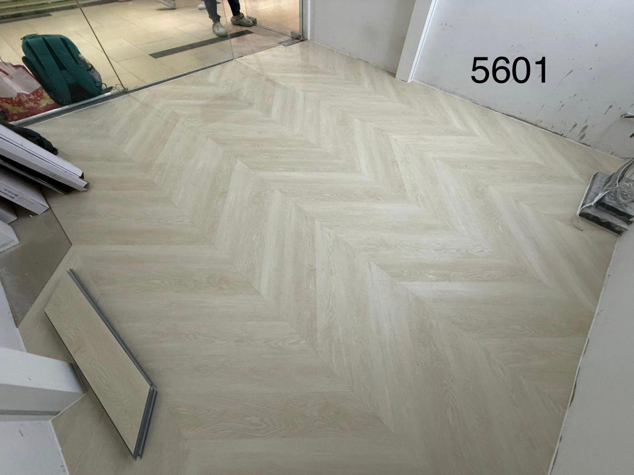 LVT vinyl Chevron design 5mm thickness click system